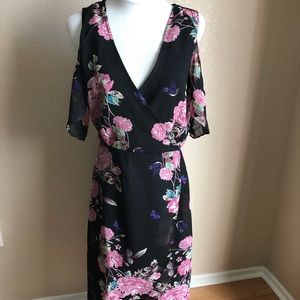 Black floral cold shoulder midi dress size M